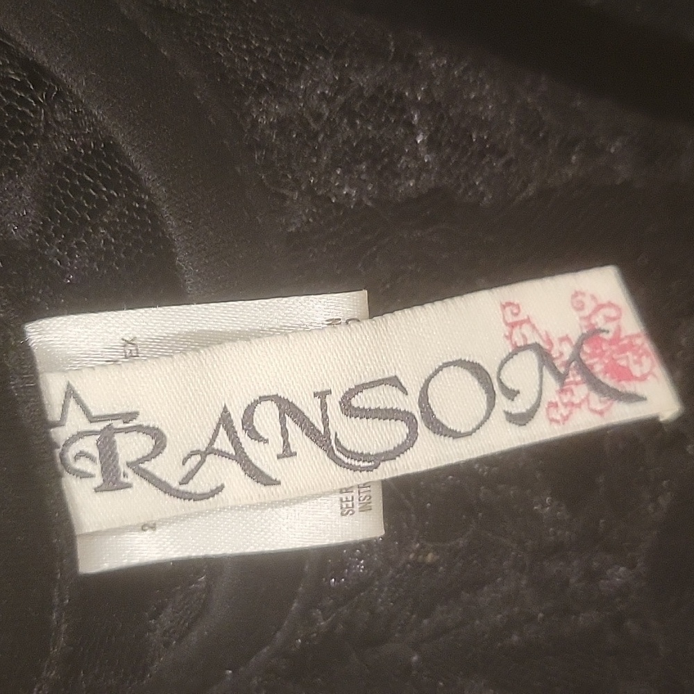 2 Lace Pieces - Picture 4 of 4